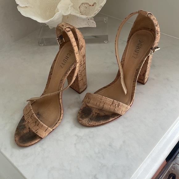 Schutz cork heel 8.5 EUC - Picture 2 of 4